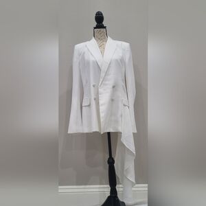 Elegant White Double-Breasted Blazer